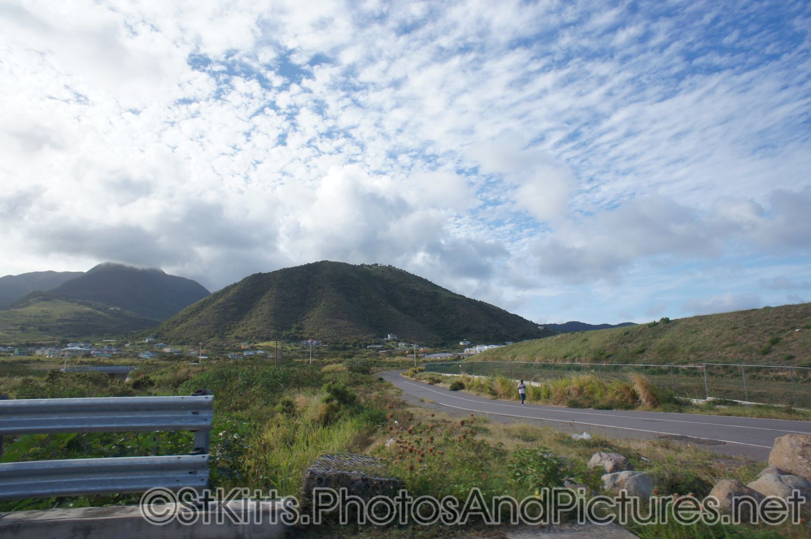 Mountains and hills of St Kitts.jpg
